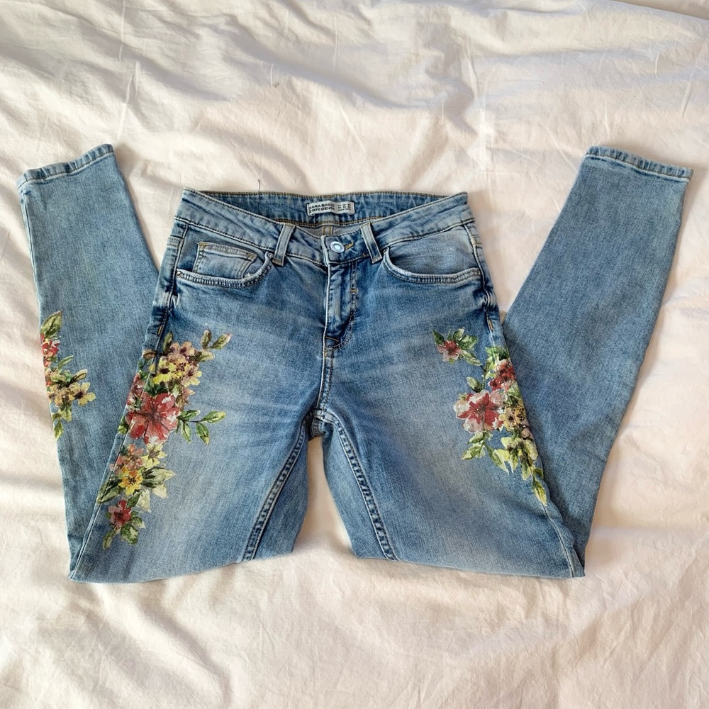 Zara Basics size 2 floral painted jeans